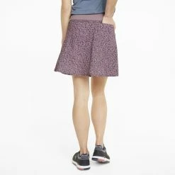 PUMA Golf Puma Womens PWRSHAPE Fancy Plants Skirt -Clubs Shop 535519 03 mod02 23769.1669158449