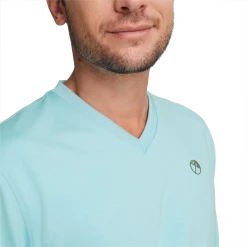 PUMA Golf Puma AP Cloudspun V-Neck Sweater -Clubs Shop 538760 04 mod02 48942.1673892762